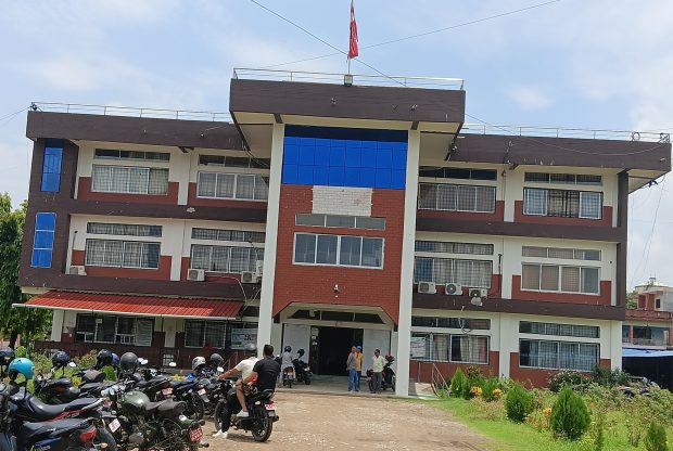 टीकापुर नगरपालिकाको आन्तरिक राजस्व १० करोड ४४ लाख नाघ्यो, लक्ष्यभन्दा १२२.८७ प्रतिशत संकलन